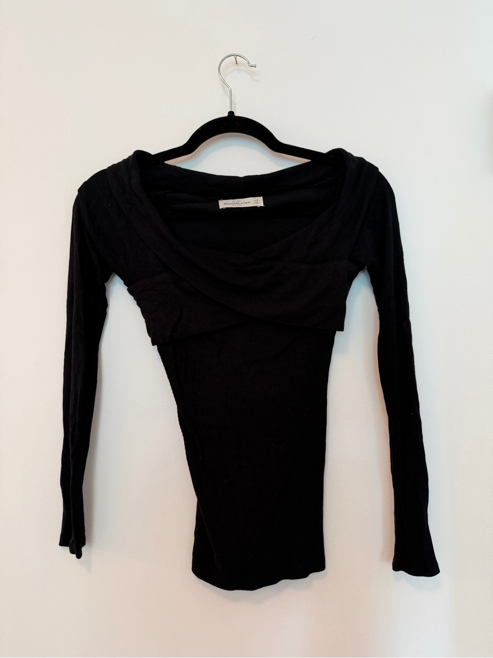 Abercrombie Off the Shoulder Black Long-Sleeve Ribbed Top